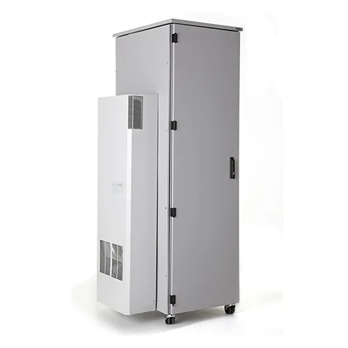 Xtreme 42U 600mm Wide 800mm Deep 400V 2.5kW Three Phase Air Conditioned IP54 Server Rack