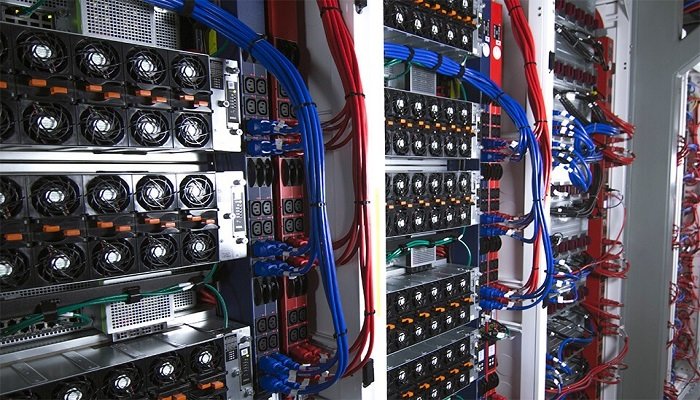 How To Design A Secure And Resilient Server Room Power Supply