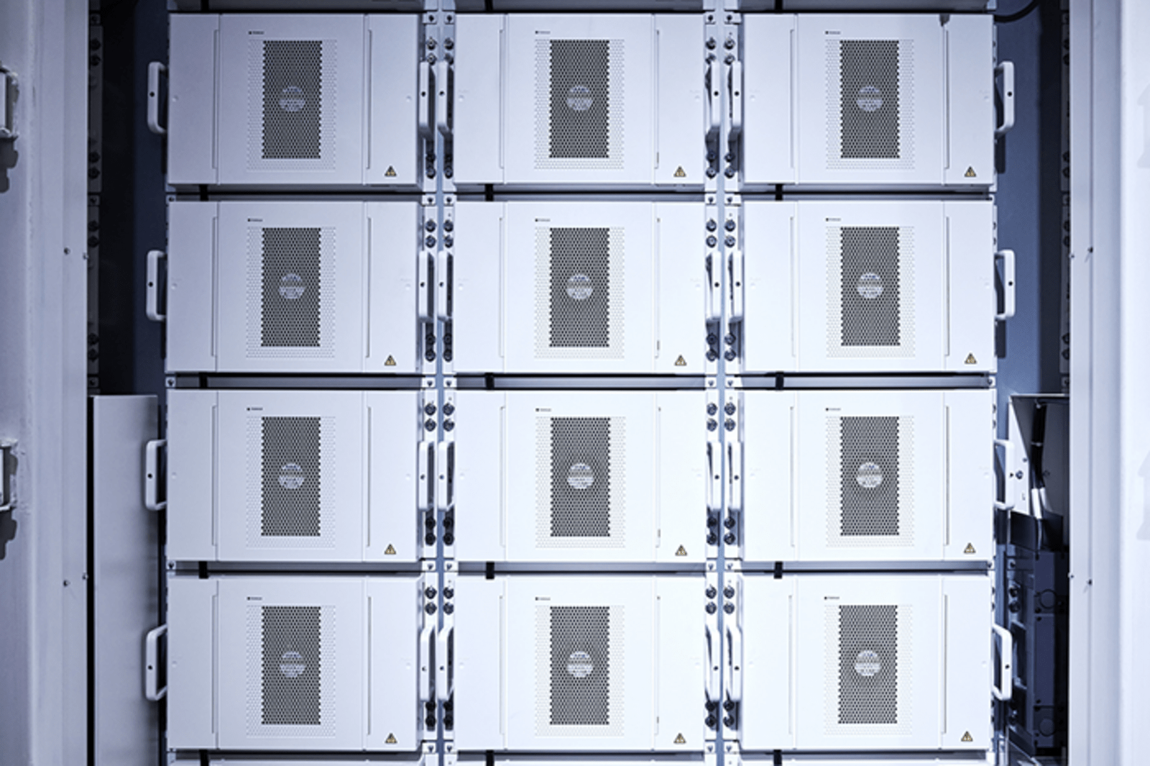 How Energy Storage Works with Data Centre UPS to Improve Resilience ...