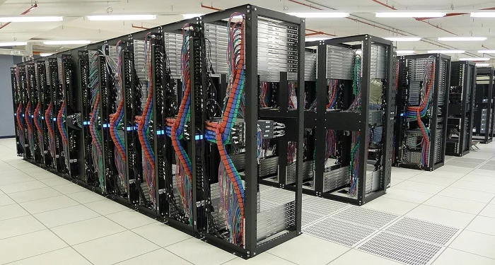 How to Use Open Frame IT Cabinets in Comms Rooms and Datacentres